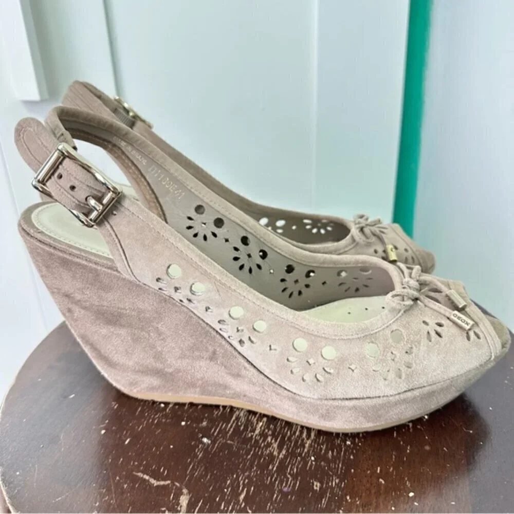 Geox Respira Wedge Heels Size 41 Eyelet Cutout Tan